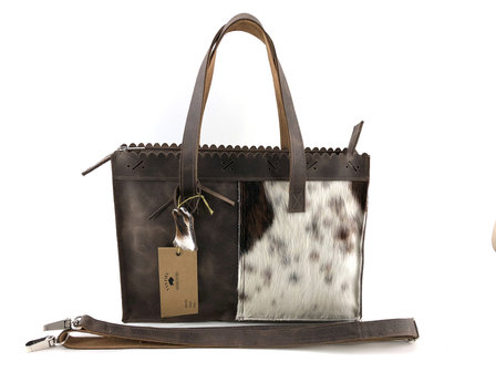 Koeienhuid  bruin/wit medium shopper met lange hengsel